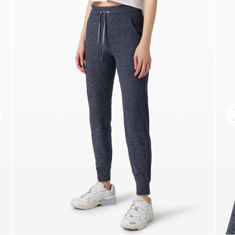MOVING SALE! EUC Lululemon Ready To Rulu Pant *29"